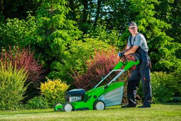 Professional Lawn Mowing | Gardening Services by Williams Property Services